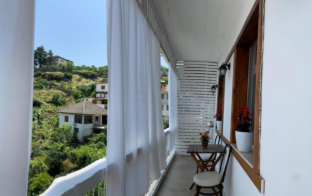Yuri Guest House Gjirokastër Exteriér fotografie