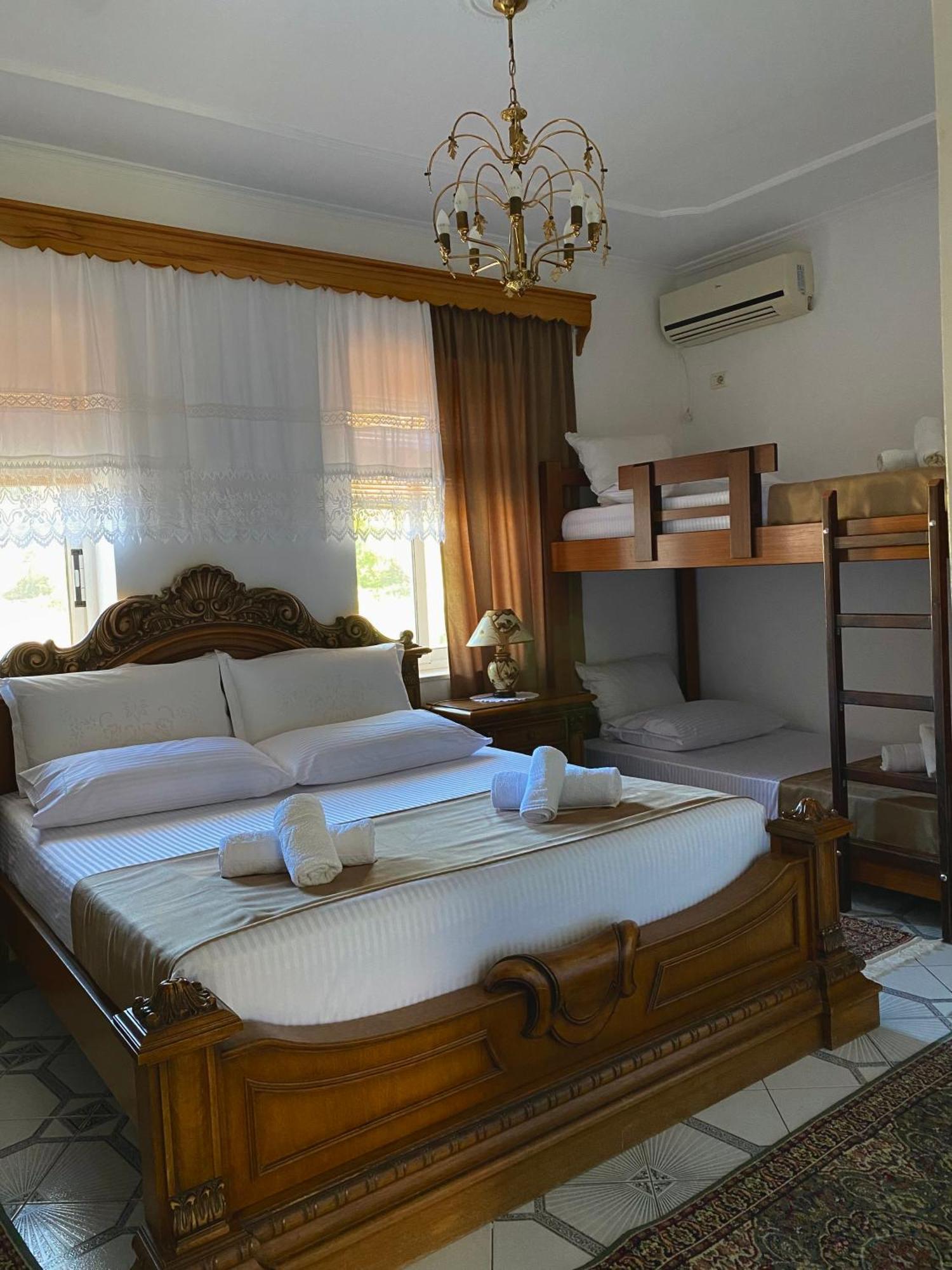 Yuri Guest House Gjirokastër Exteriér fotografie